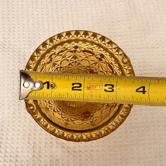 Vintage Fenton Amber “Daisy & Button” 3-Footed Small Glass Bowl 3.5” x 3” - Picture 4 of 5